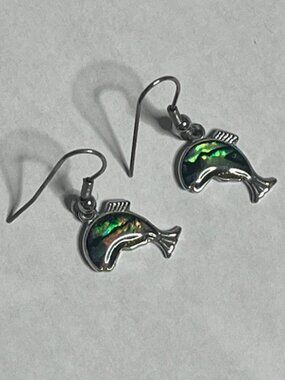 Abalone Shell Fish Shaped Silver Tone Dangle Earrings Greens 1.25" Long One Pair